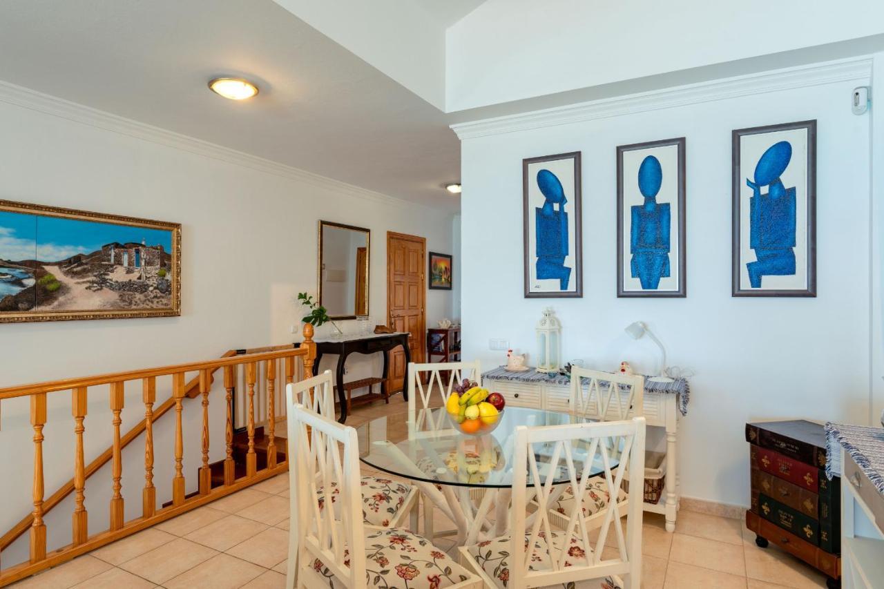 Villa Marina II Beachfront Corralejo By Holidays Home Екстер'єр фото