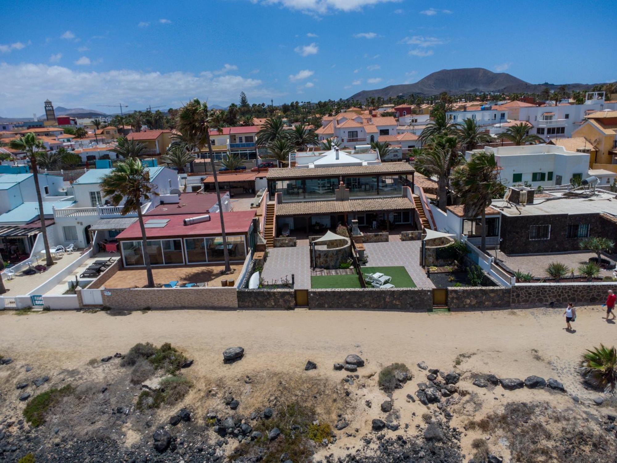 Villa Marina II Beachfront Corralejo By Holidays Home Екстер'єр фото
